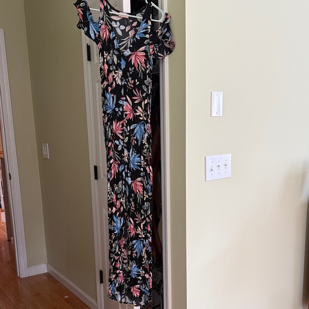 love...ady Black Floral Maxi Dress